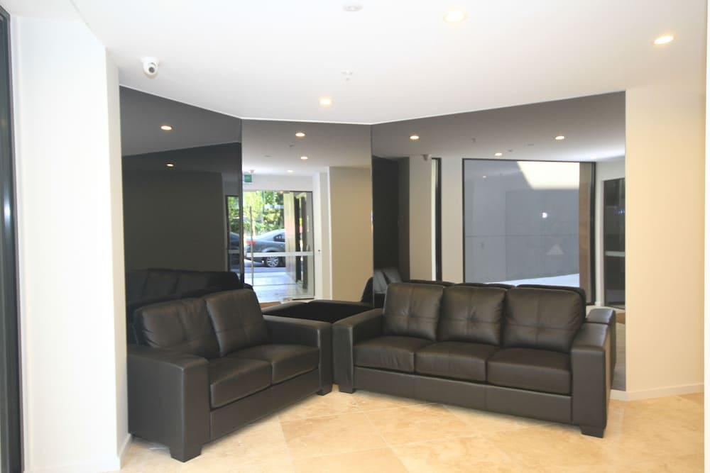 Rnr Serviced Apartments North Мельбурн Экстерьер фото